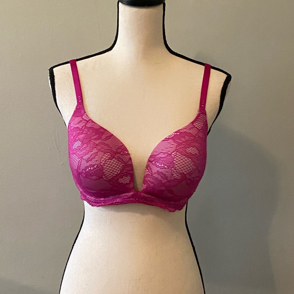 Victoria’s Secret Lacy Biofit Push-up Bra